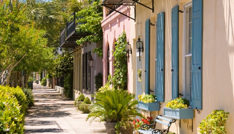 Rainbow Row in downtown Charleston