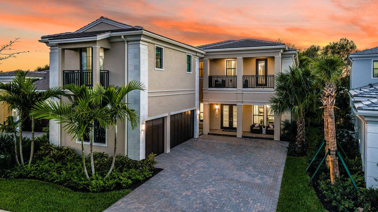 Trumbull Model Artistry Palm Beach