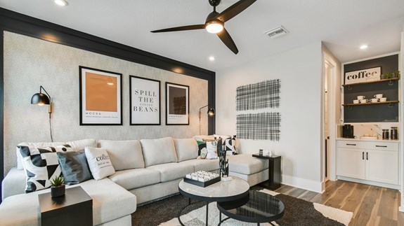 Madison Model | Bonus Room