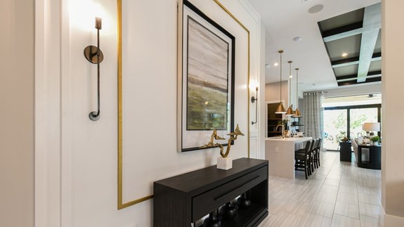 Madison Model | Foyer