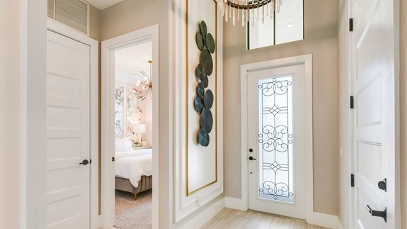 Madison Model | Foyer