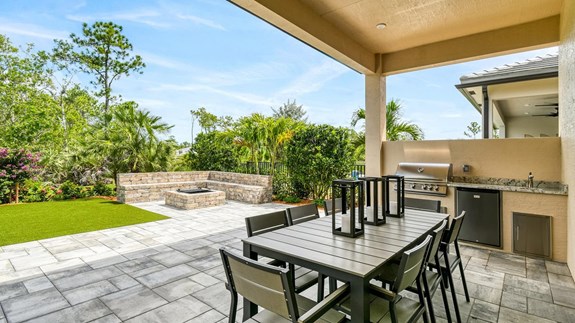 Madison Model | Lanai