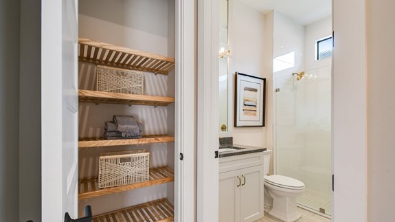 Madison Model | Secondary Bath