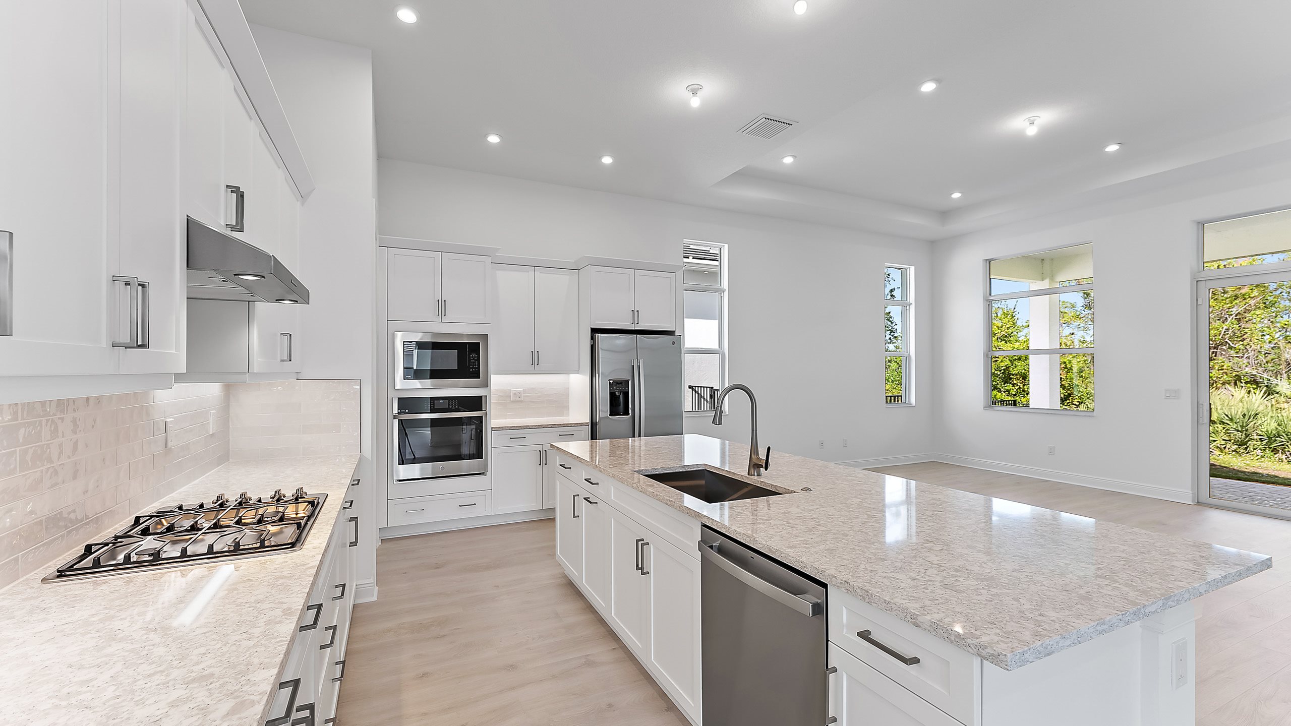 2689 SE Ashfield Drive | Move-In Ready