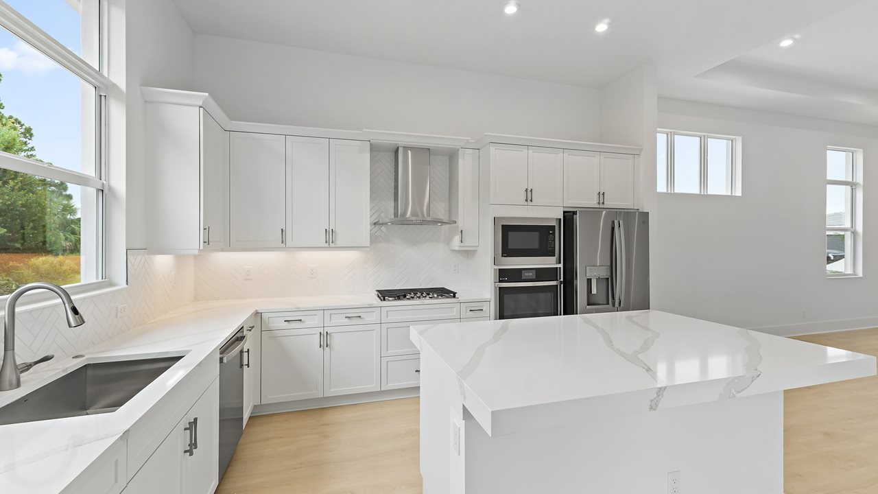 Beverly Model | Kitchen