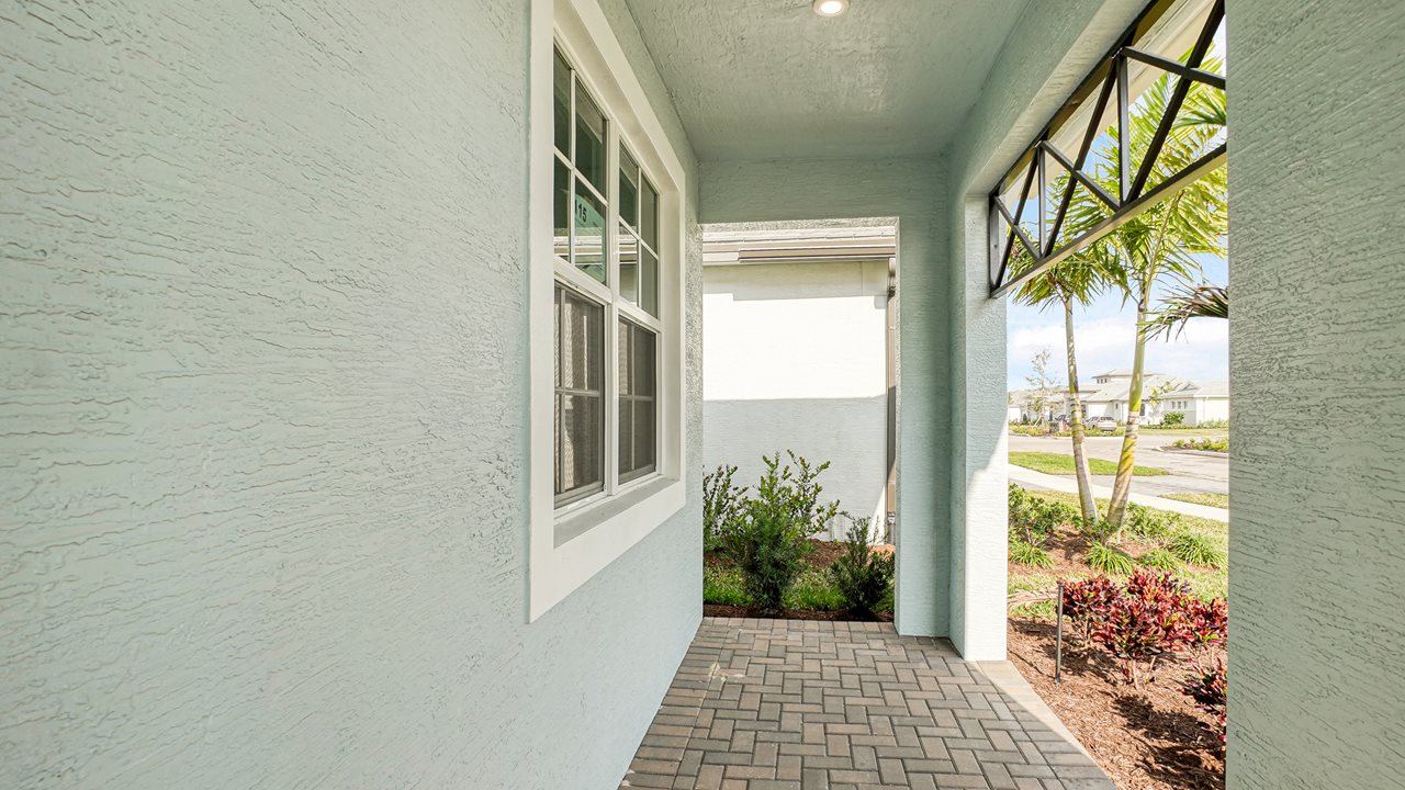 Madison Model | Front Exterior
